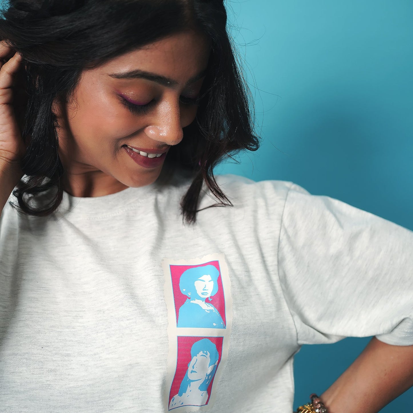 Andaz Apna Apna: The Raveena Karishma Oversied T-Shirt