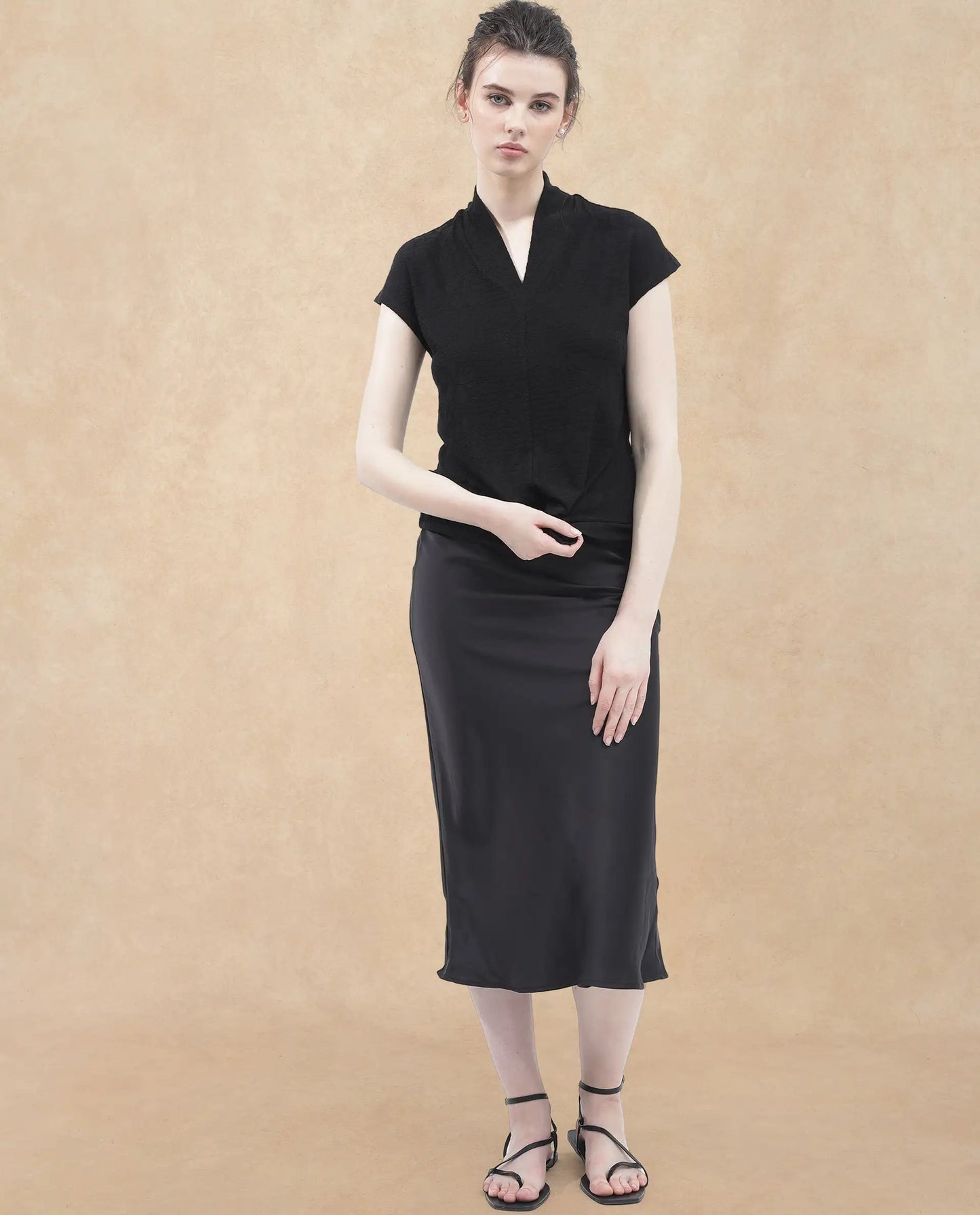 Rareism Women Deone Black Poly Viscose Elastane Fabric Regular Sleeves V-Neck Boxy Fit Solid Top