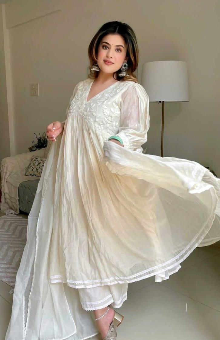 Off White Embroidered Chanderi Silk Anarkali Suit Set with Chanderi Dupatta