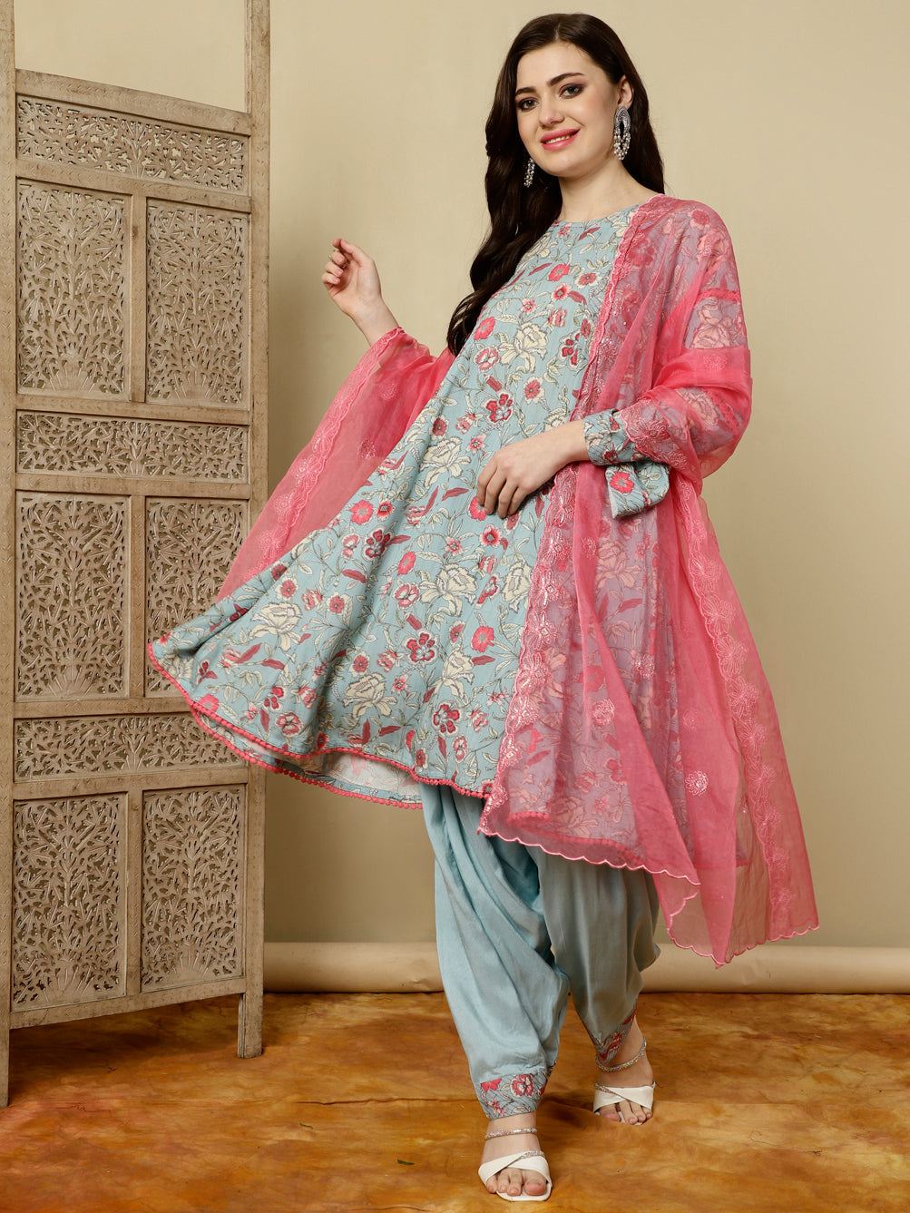 Blue Floral Printed Pakistani Kurta With Salwar And Dupatta