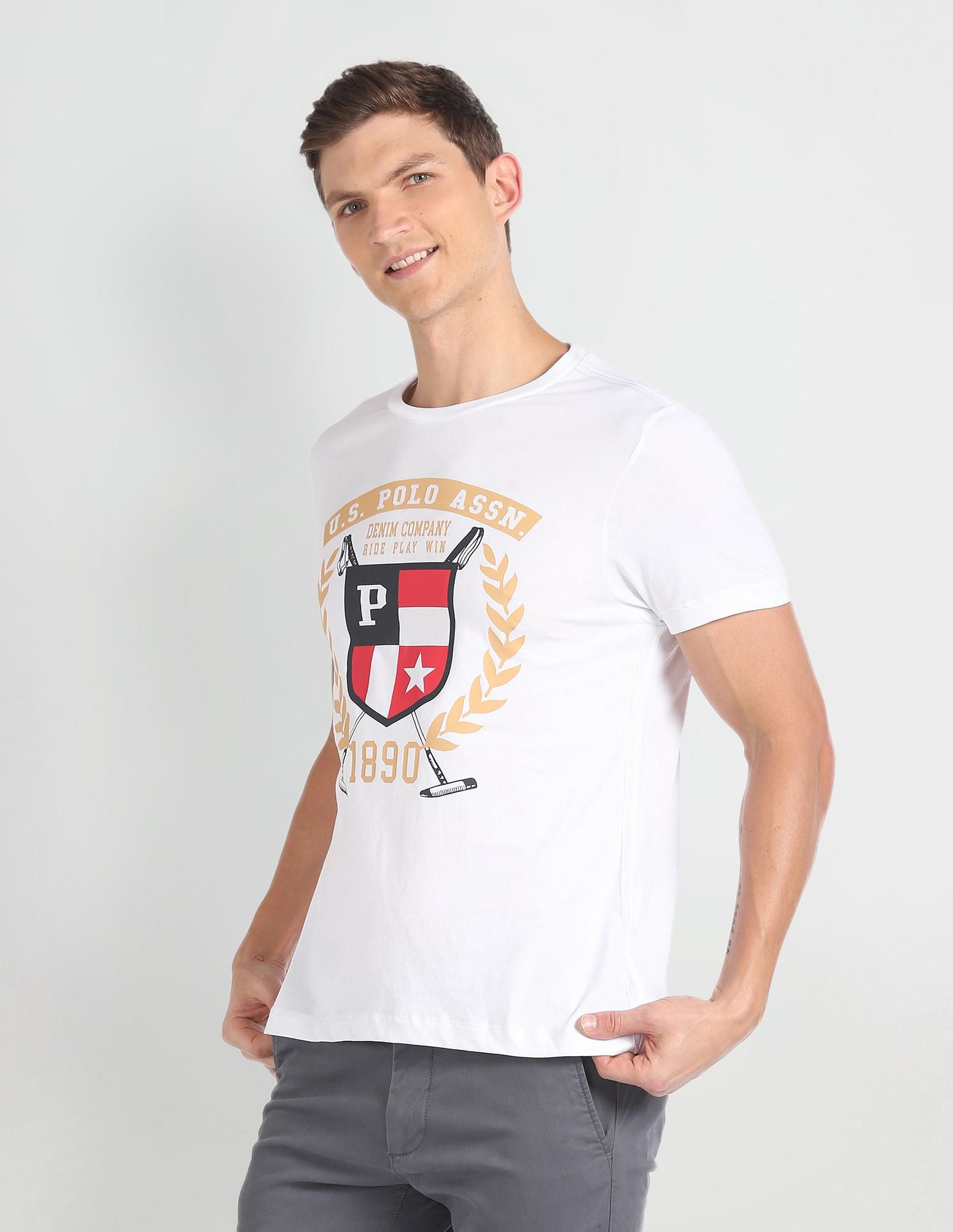 Graphic Print Muscle Fit T-Shirt
