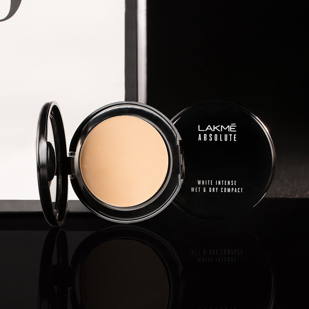 Lakmē  Xtraordin-airy Compact