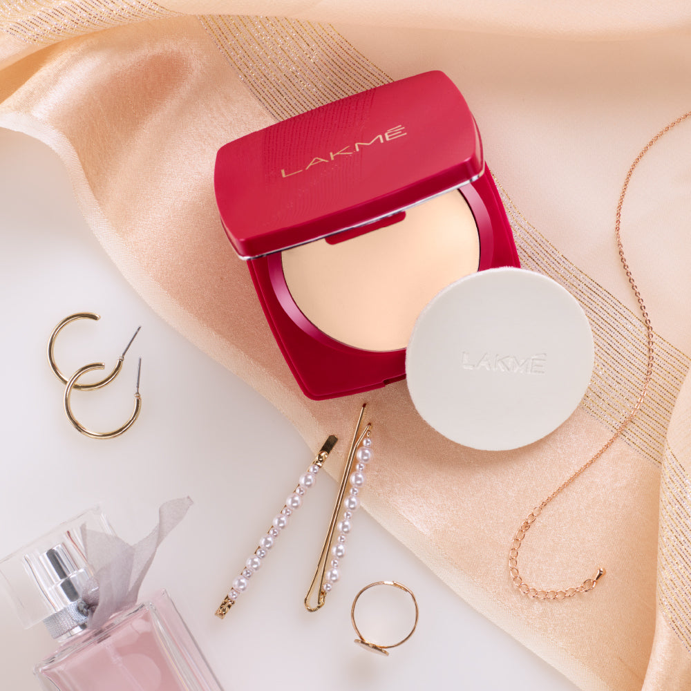 Lakmē Forever Matte Compact