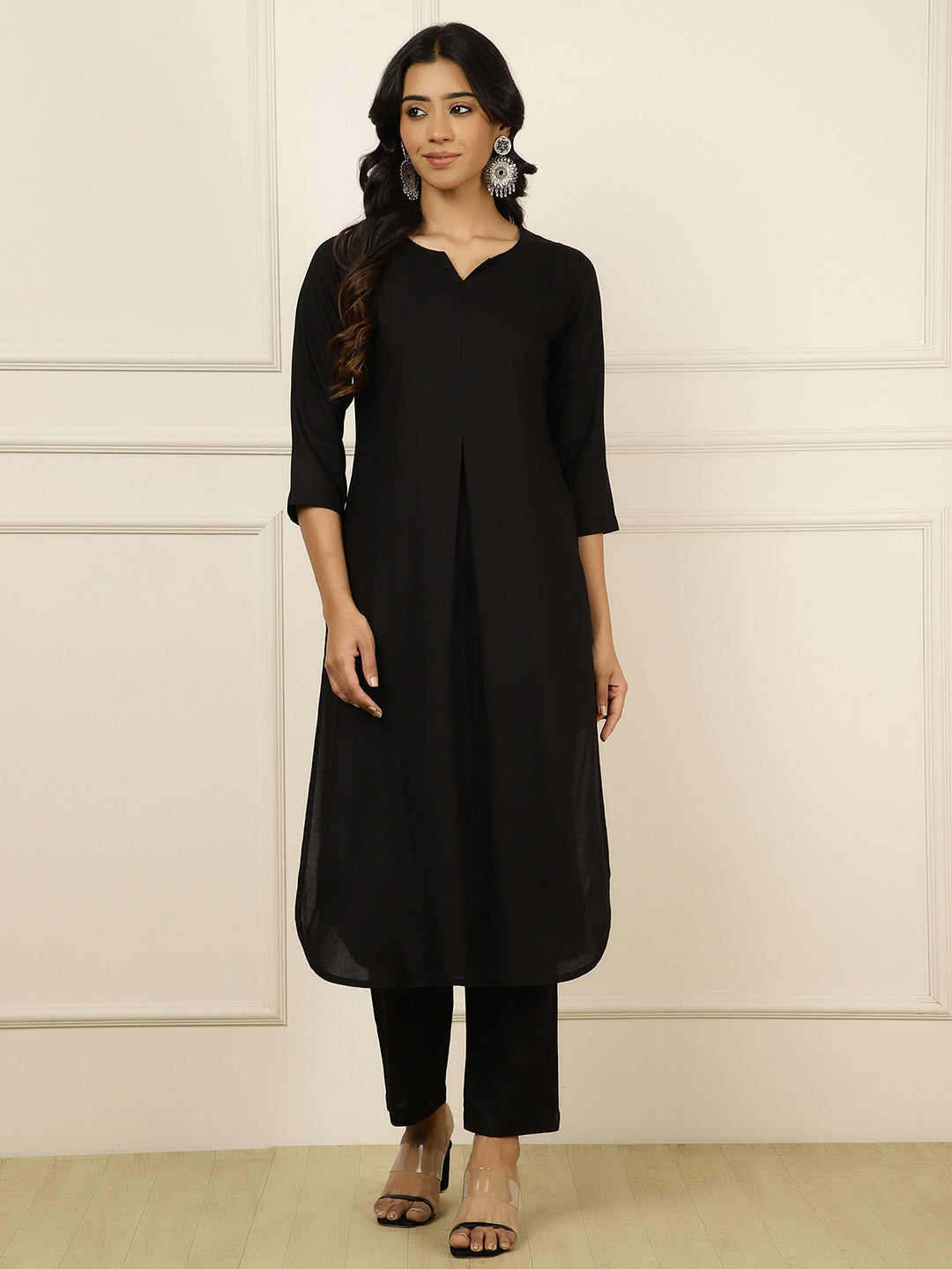 Black Pleated Straight Kurta With Pants