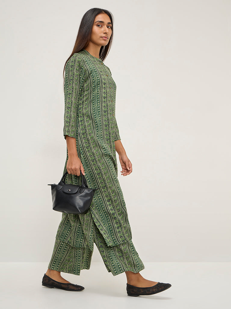 Utsa Green Stripe Printed A-Line Kurta