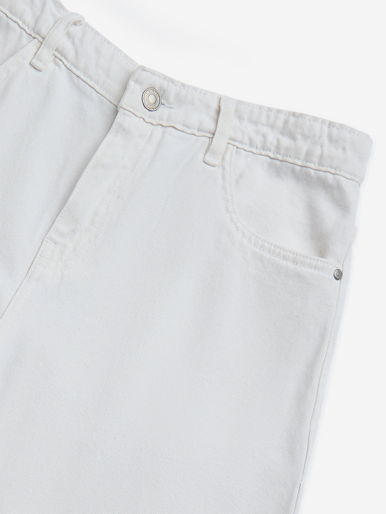 Y&F Kids White Straight-Fit High-Rise Denim Jeans