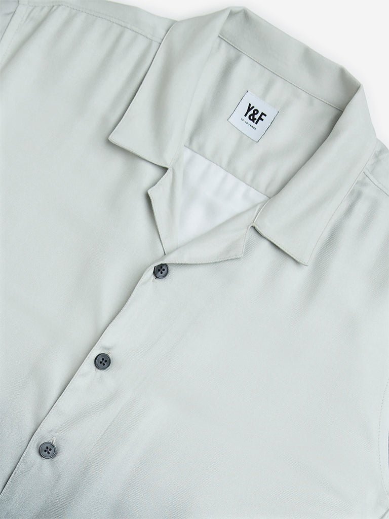 Y&F Kids Black Ombre-Finish Resort-Fit Shirt