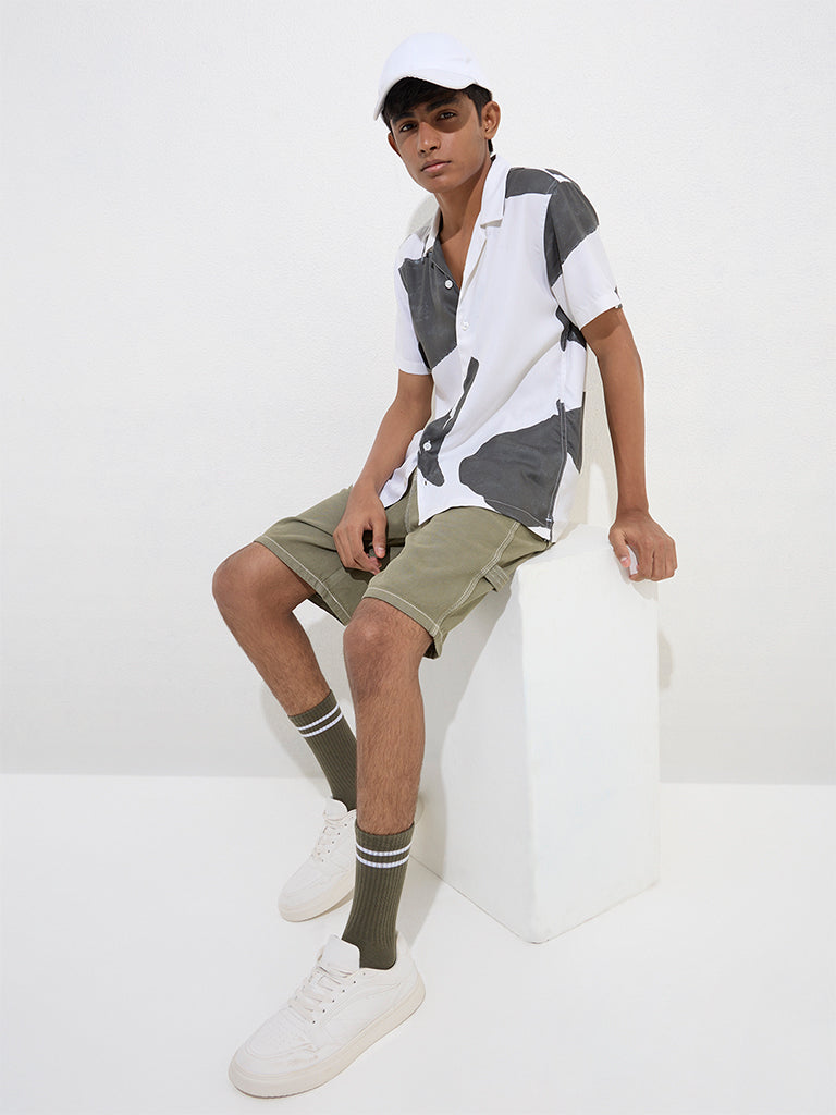 Y&F Kids White Abstract Design Resort-Fit Shirt