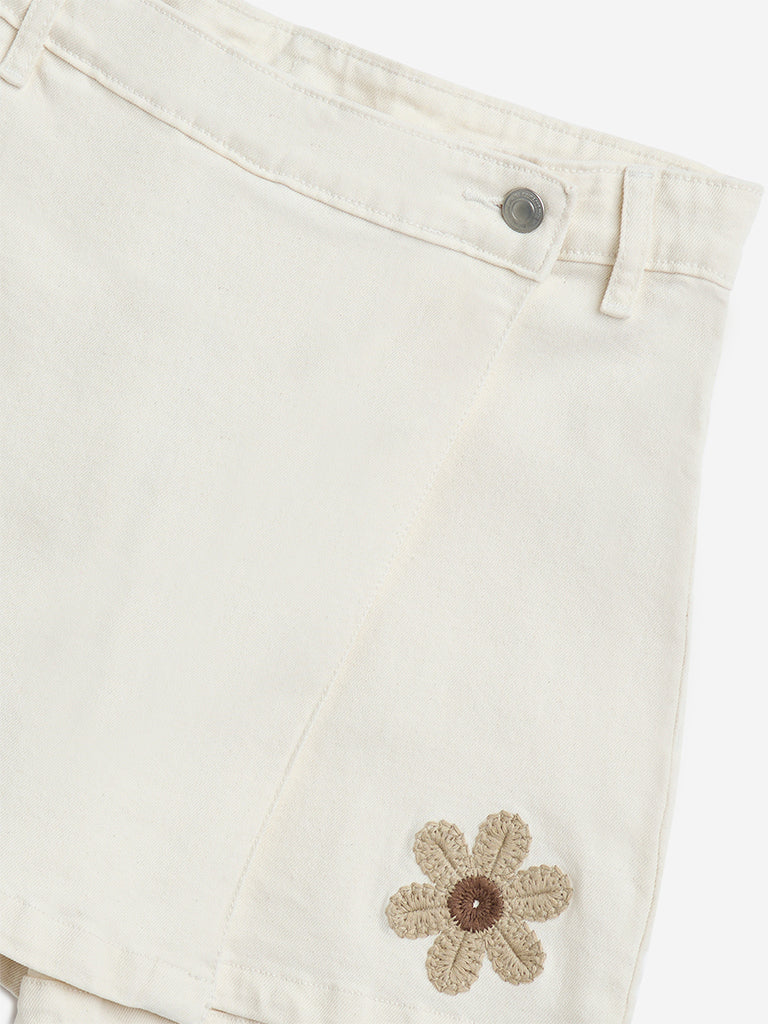 Y&F Kids Off-White Floral Embroidered High-Rise Denim Skort