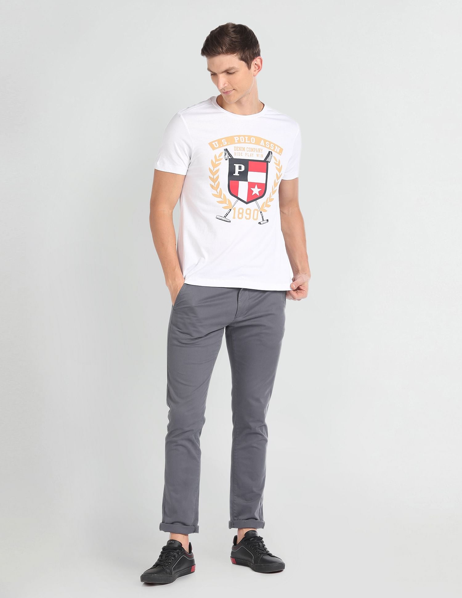 Graphic Print Muscle Fit T-Shirt