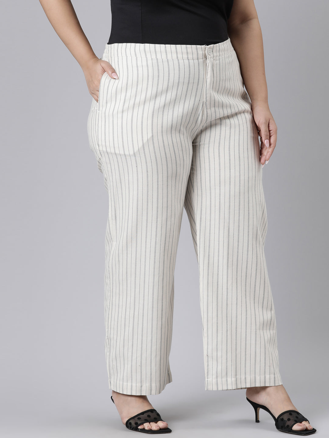 White Cotton Stripes Cargo Pant