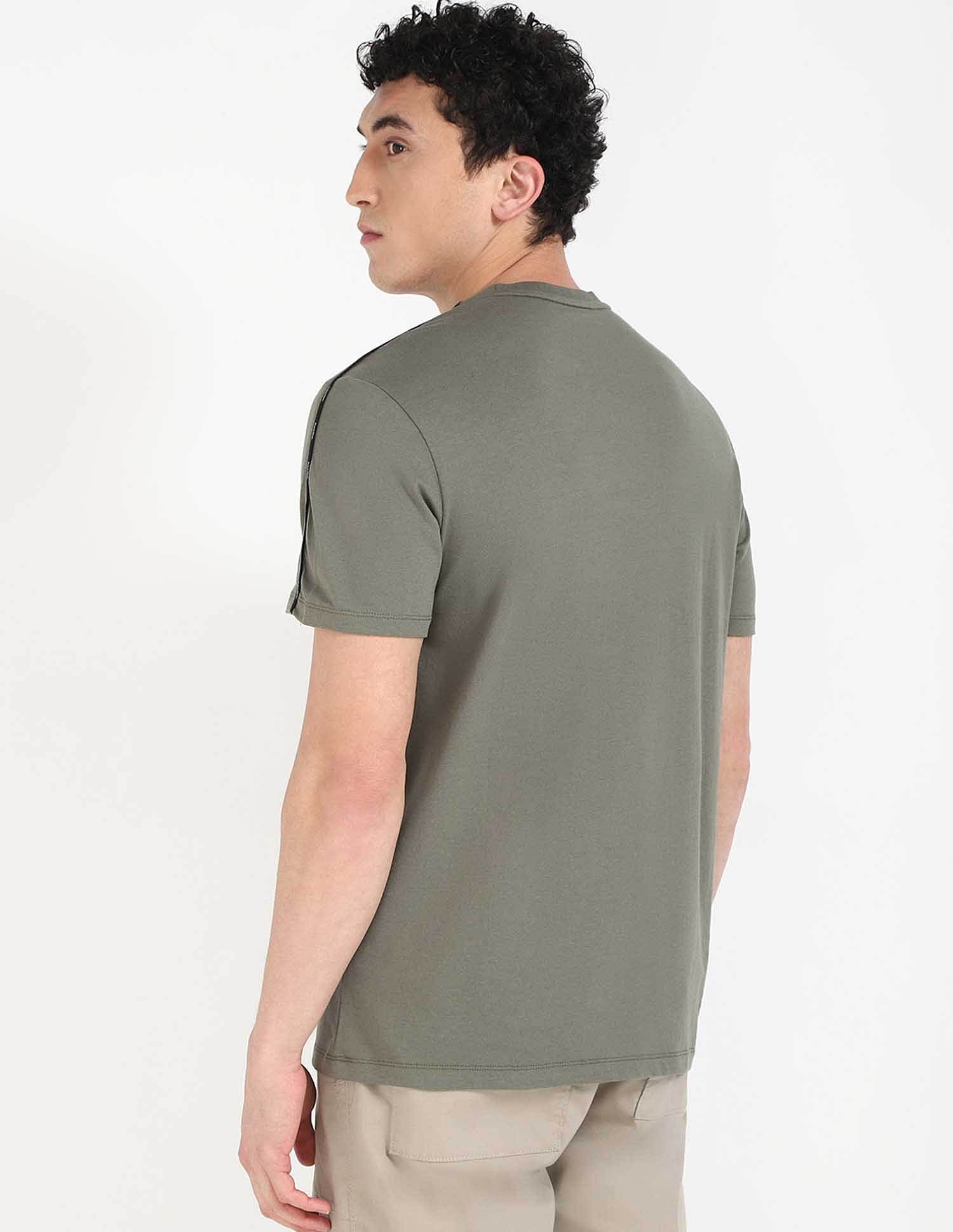 Green Solid T-shirt for Fresh Look