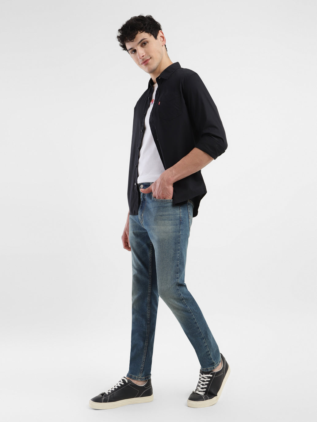 Men's 512 Dark Blue Slim Tapered Fit Mid Rise Jeans