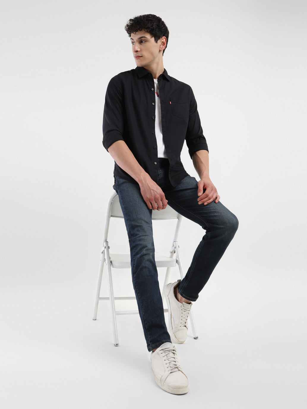 Men's 512 Dark Blue Slim Tapered Fit Mid Rise Jeans