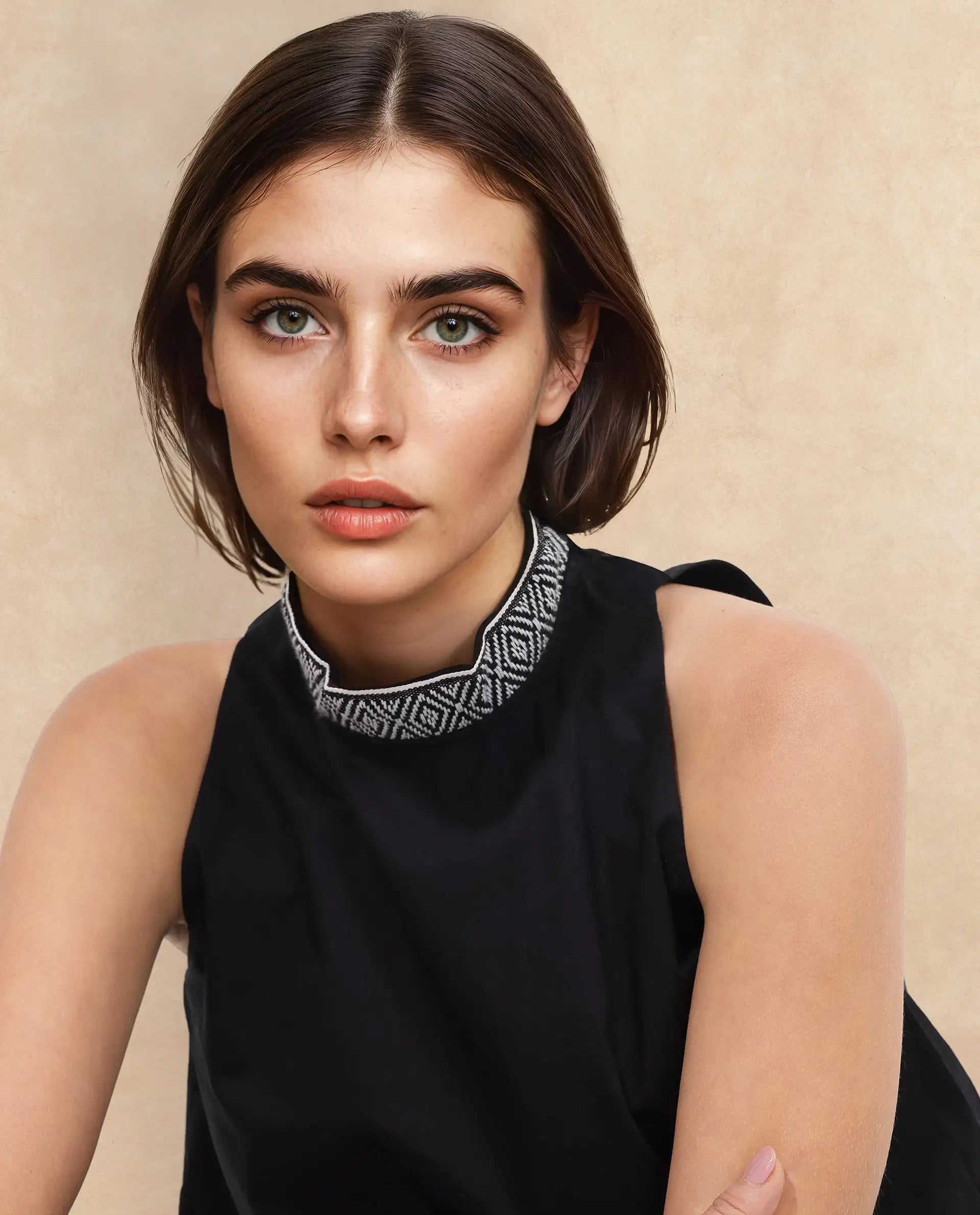 Rareism Women Arezzo-T Black Button Closure Sleeveless Mandarin Collar Balloon Fit Plain Top