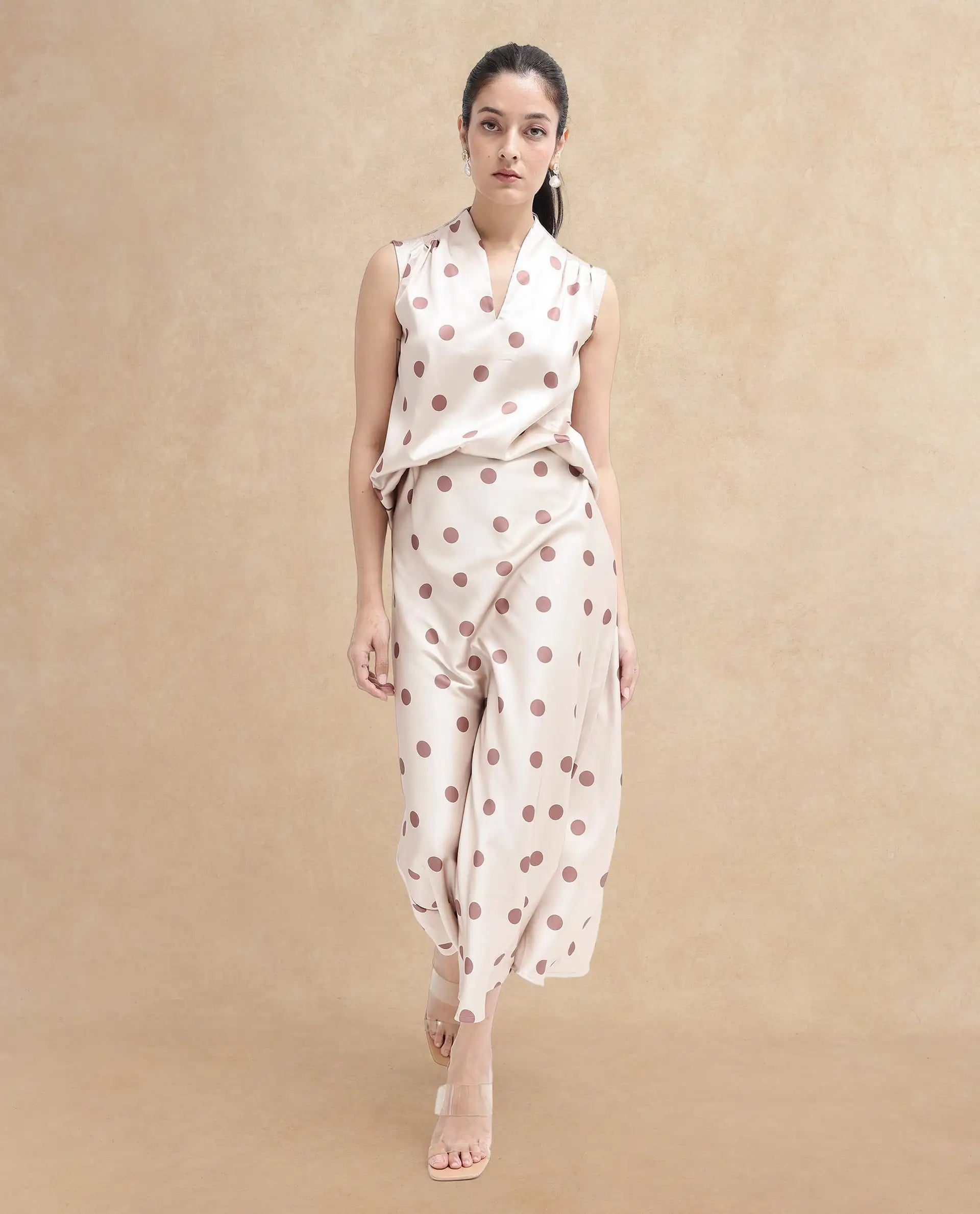 Rareism Women Berdo-T Beige Cotton Poly Fabric Short Sleeve V-Neck Button Closure Floral Print Slim Fit Top