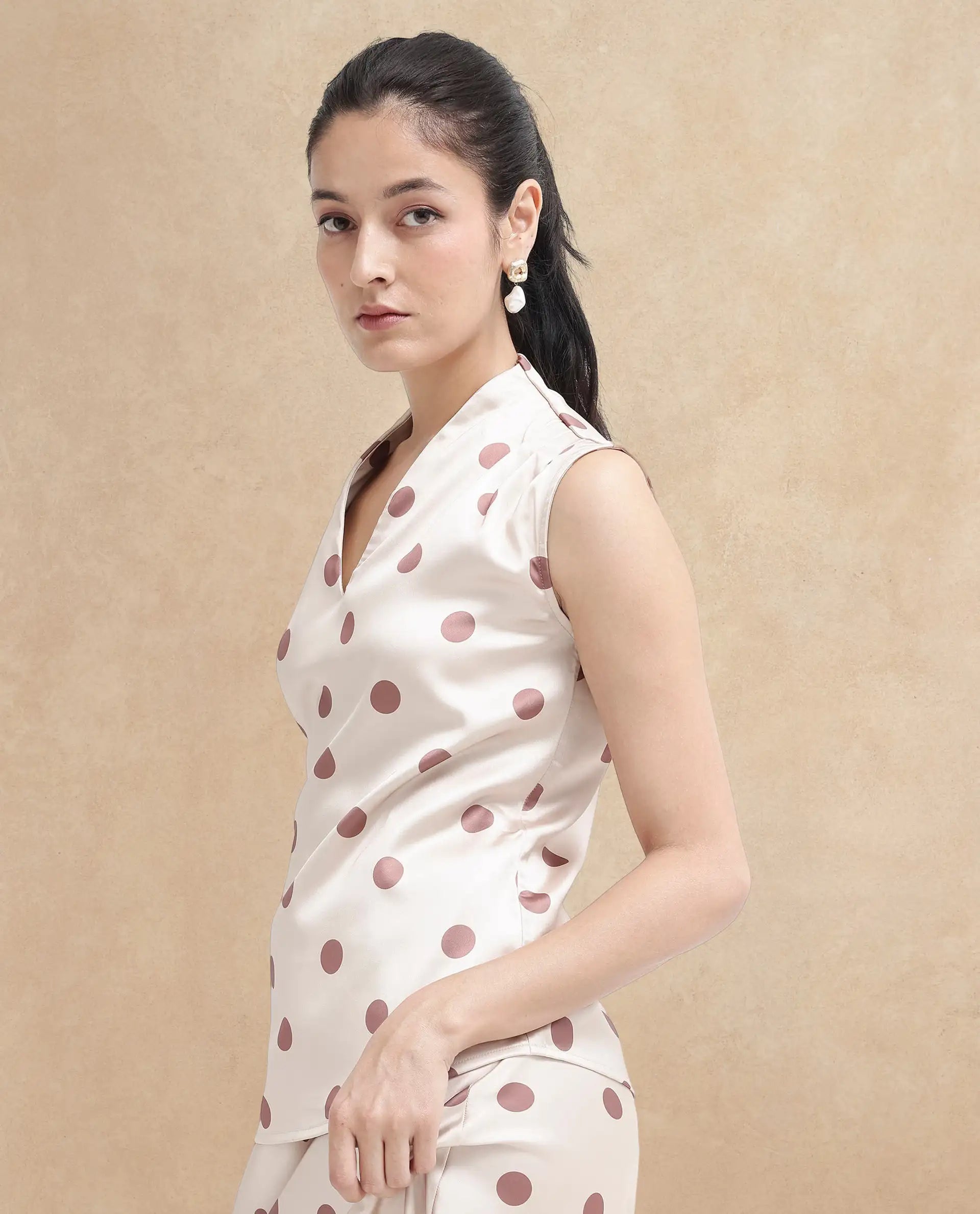 Rareism Women Berdo-T Beige Cotton Poly Fabric Short Sleeve V-Neck Button Closure Floral Print Slim Fit Top