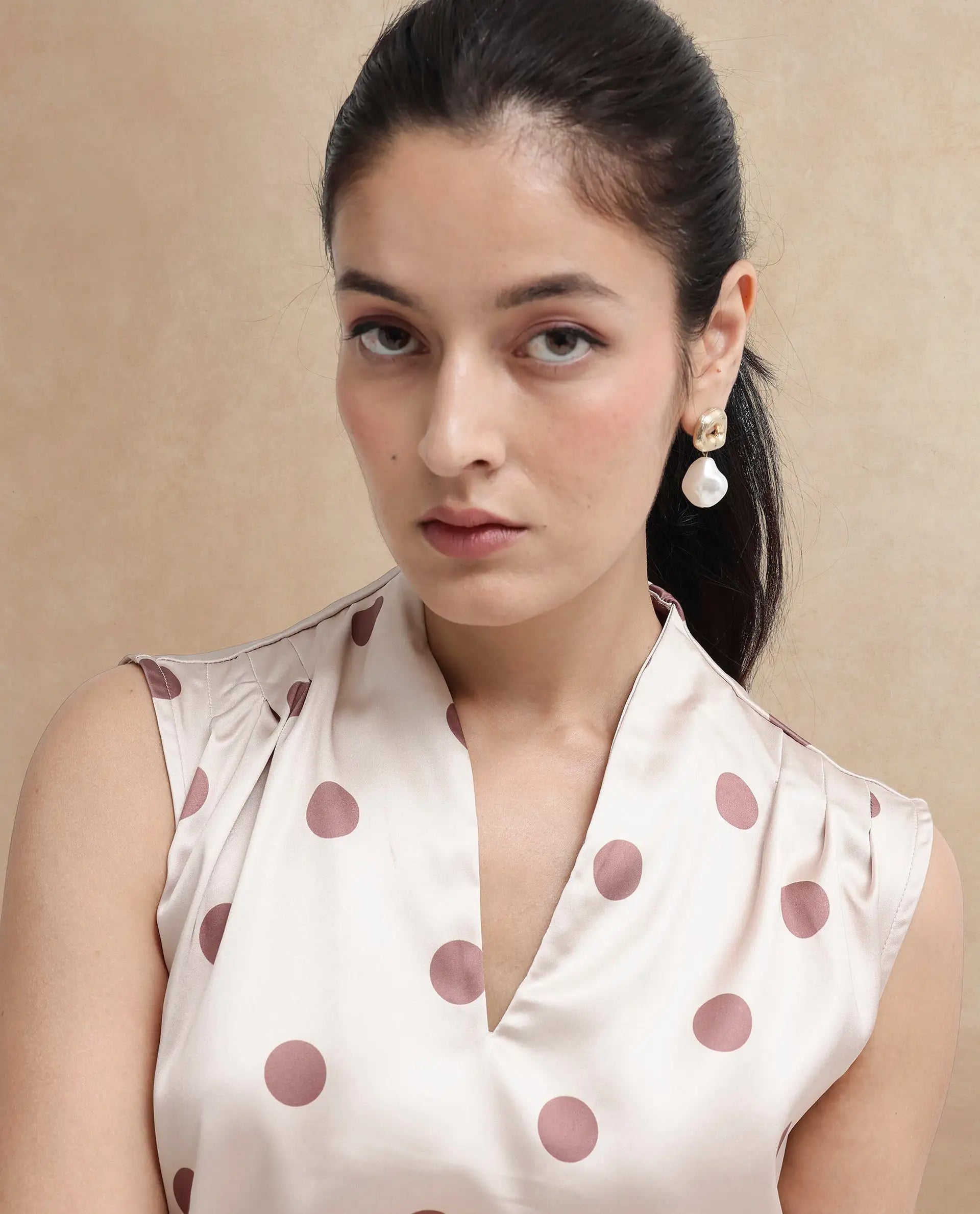 Rareism Women Berdo-T Beige Cotton Poly Fabric Short Sleeve V-Neck Button Closure Floral Print Slim Fit Top