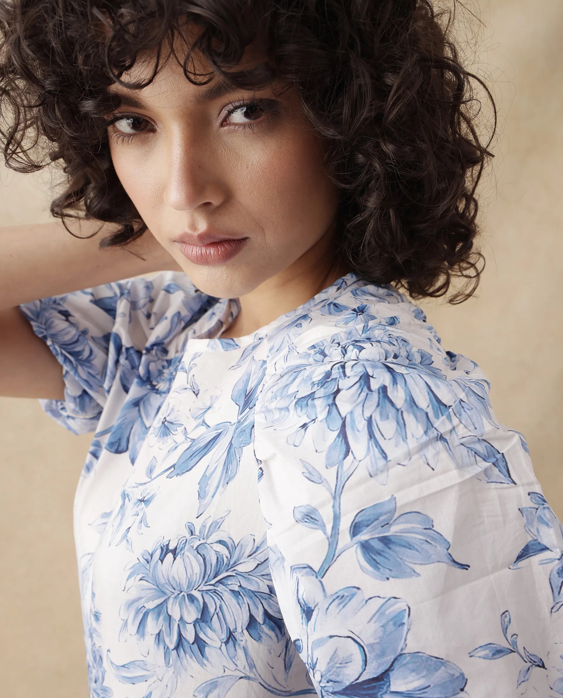 Rareism Women Bobbie Blue Raglan Sleeves Collared Neck Button Closure Floral Print Top