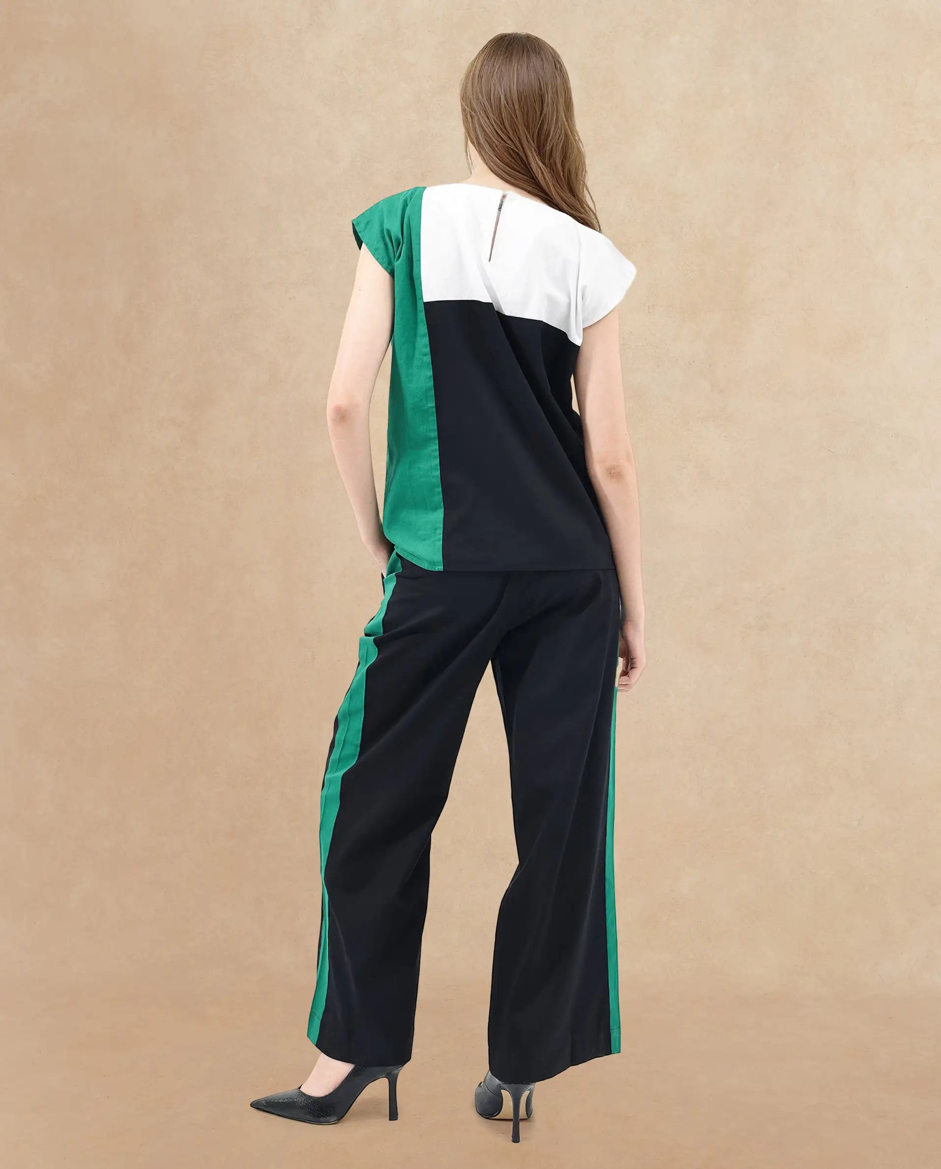 Rareism Women Caruana-T Black Cotton Fabric Cap Sleeve Round Neck Solid Regular Length Top