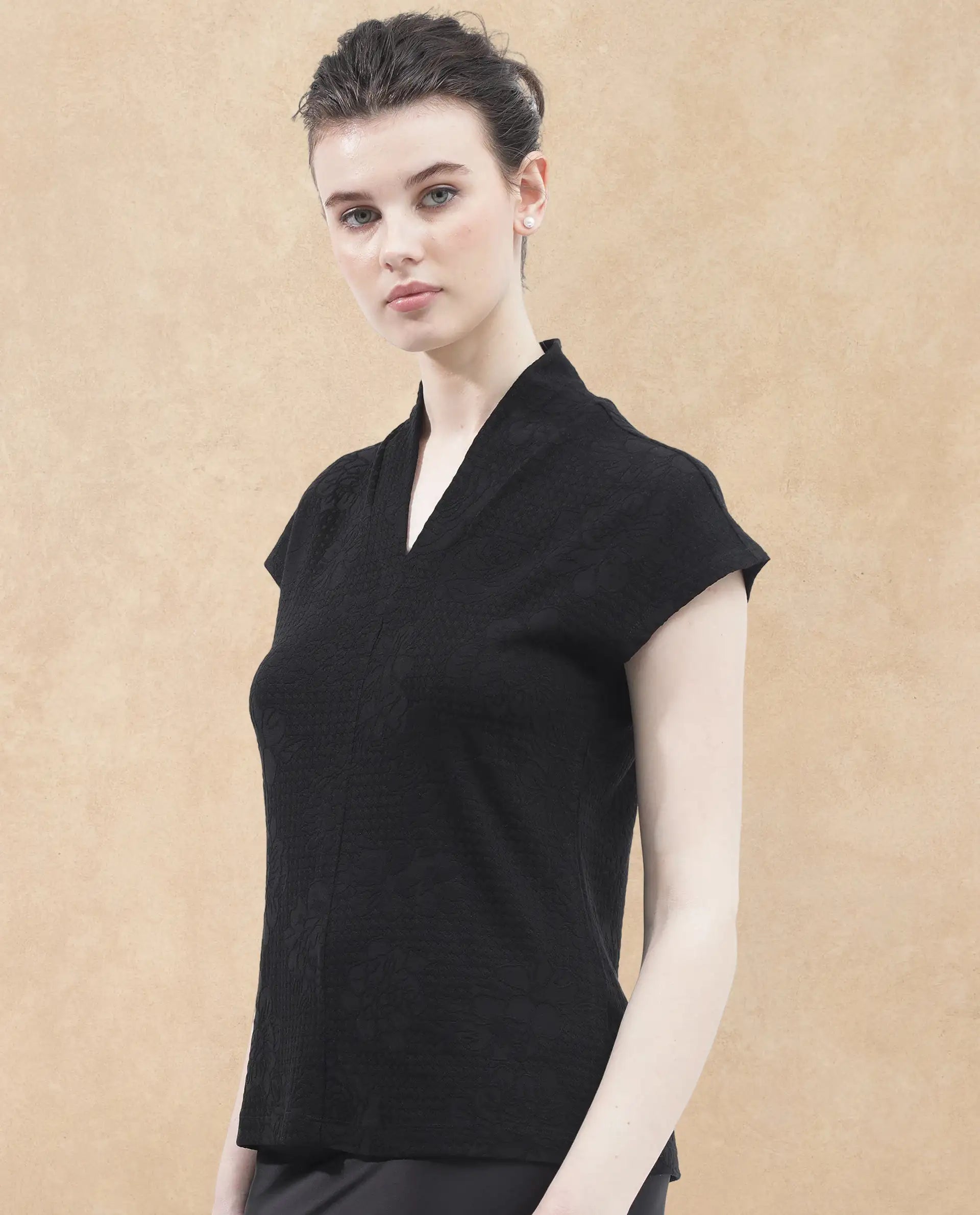 Rareism Women Deone Black Poly Viscose Elastane Fabric Regular Sleeves V-Neck  Boxy Fit Solid Top