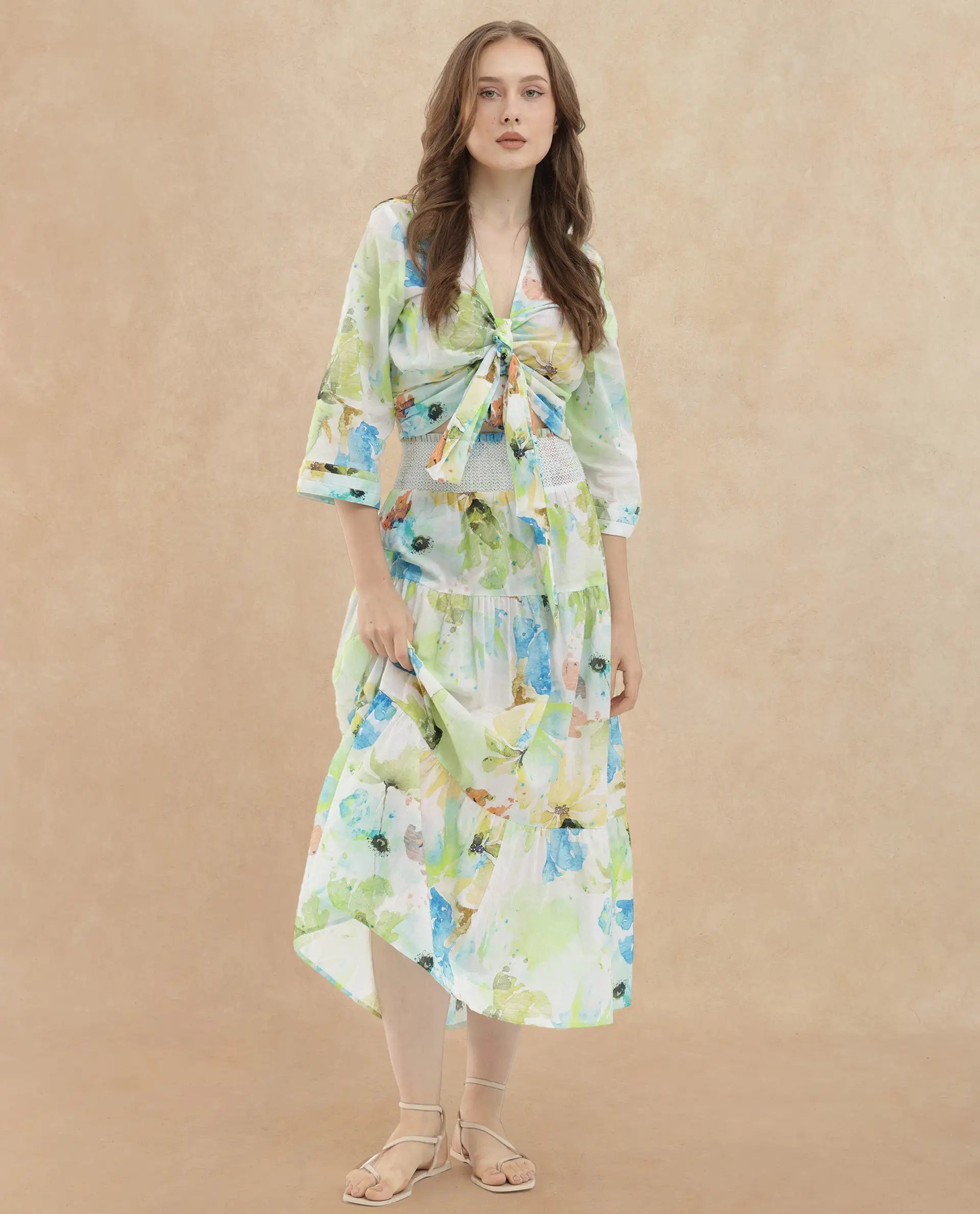 Rareism Women Ireen Multi Cotton Fabric 3/4Th Sleeves Zip Closure V-Neck Bell Sleeve Regular Fit Abstract Print Cropped Top