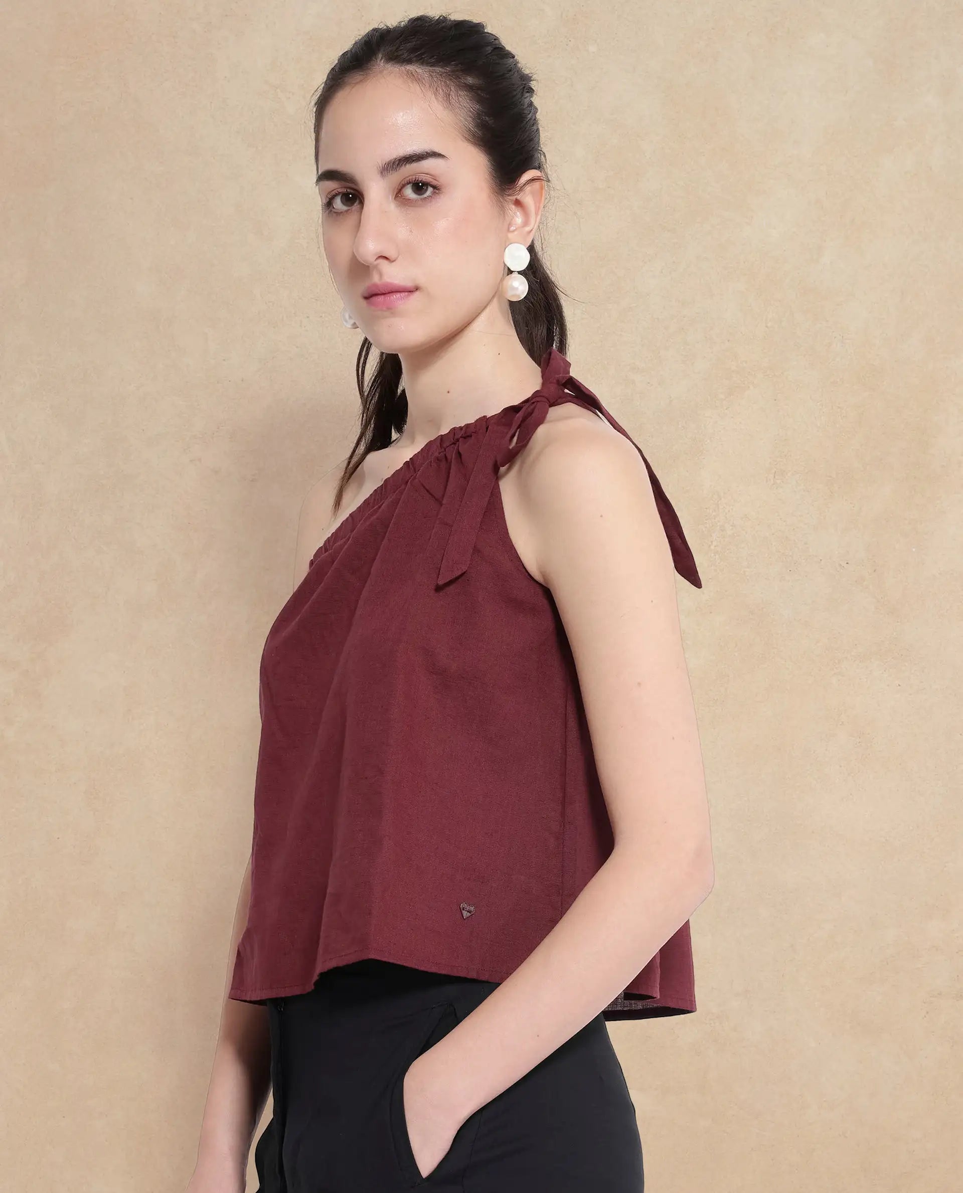 Rareism Women Jarza Maroon One Shoulder Tie Up Plain Cropped Top