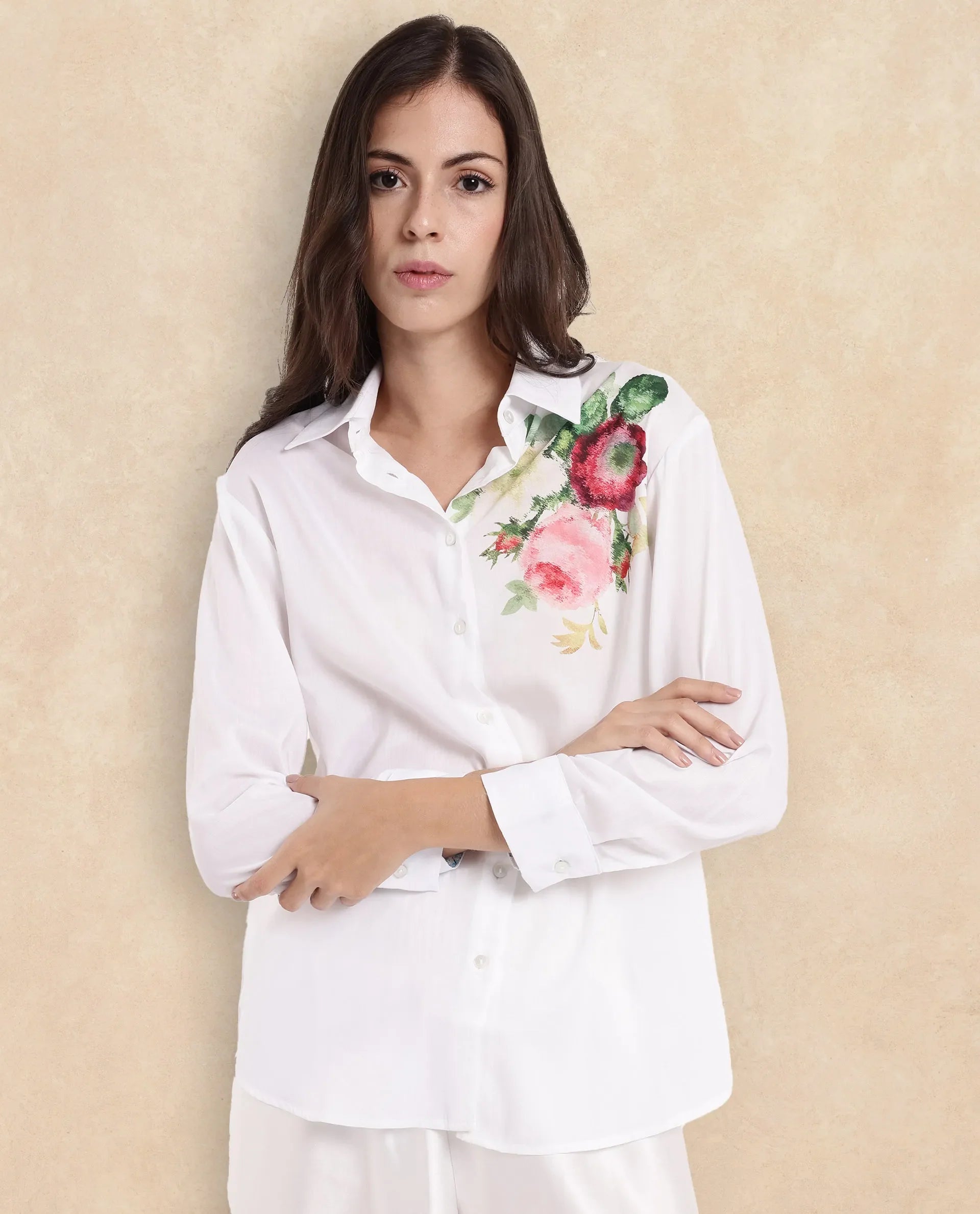 Rareism Women Kraftt White Poly Viscose Fabric Full Sleeve Round Neck Floral Print Regular Length Top