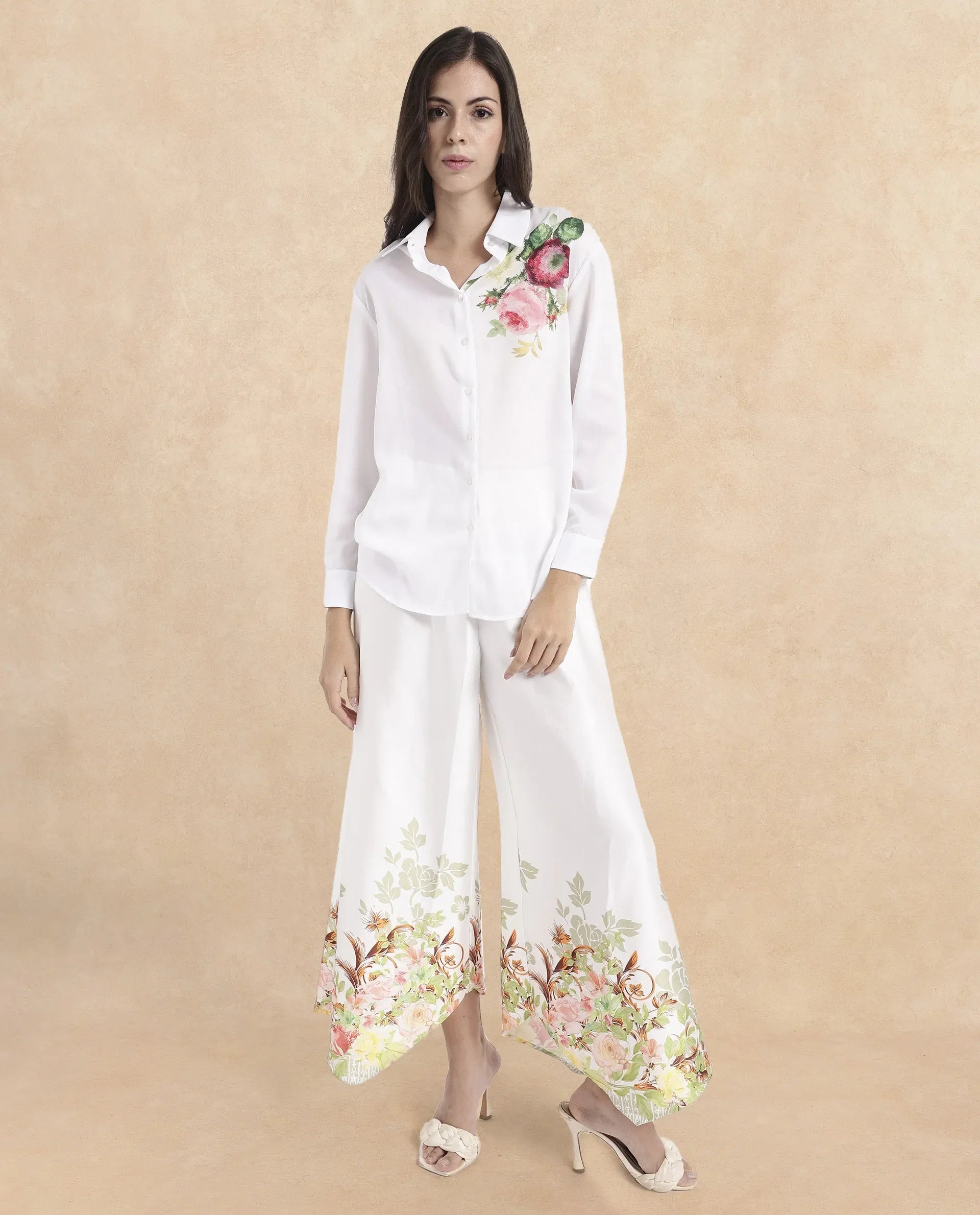 Rareism Women Kraftt White Poly Viscose Fabric Full Sleeve Round Neck Floral Print Regular Length Top