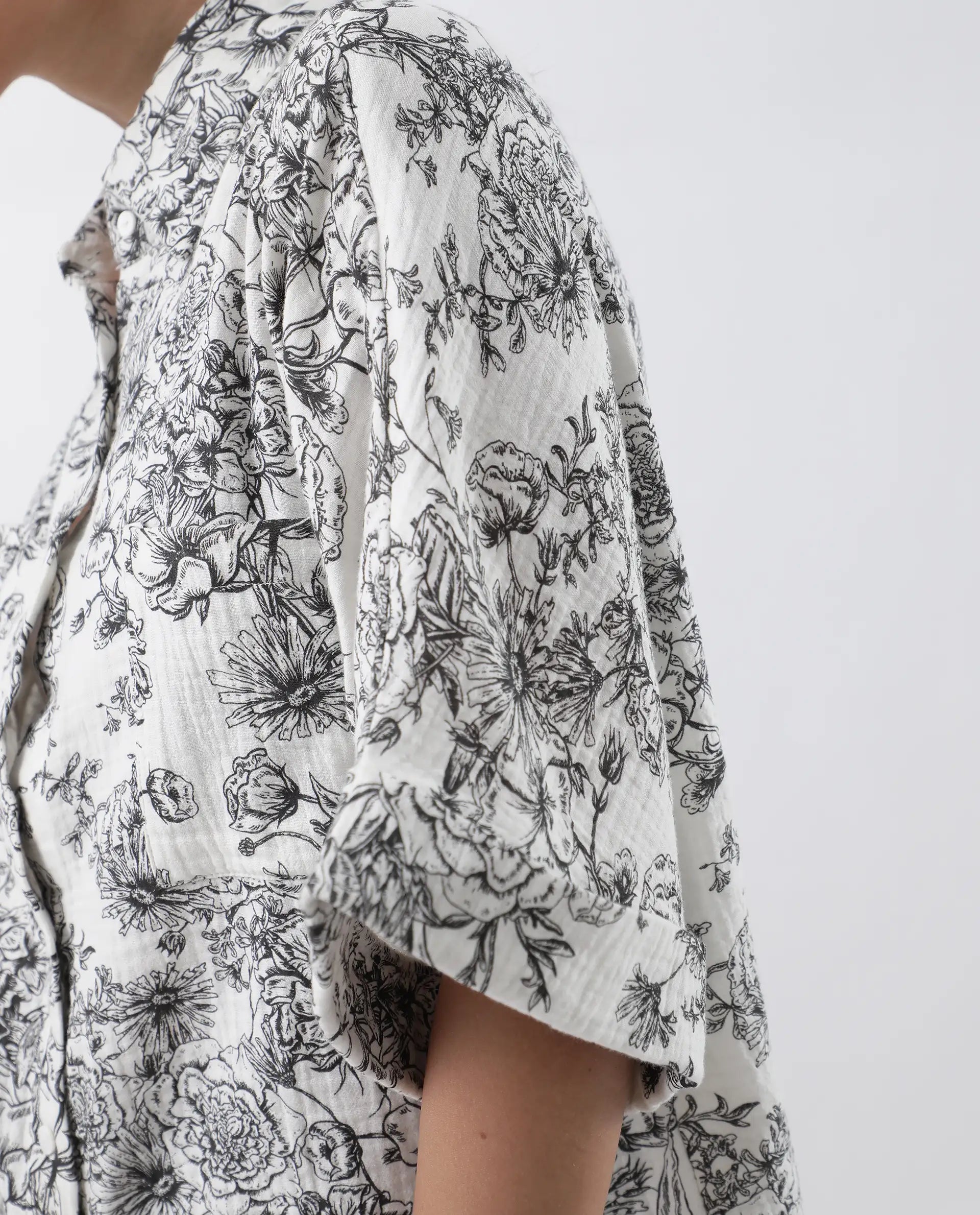 Rareism Women Loraine Off White Cotton Fabric Short Sleeve Collared Neck Floral Print Regular Length Top