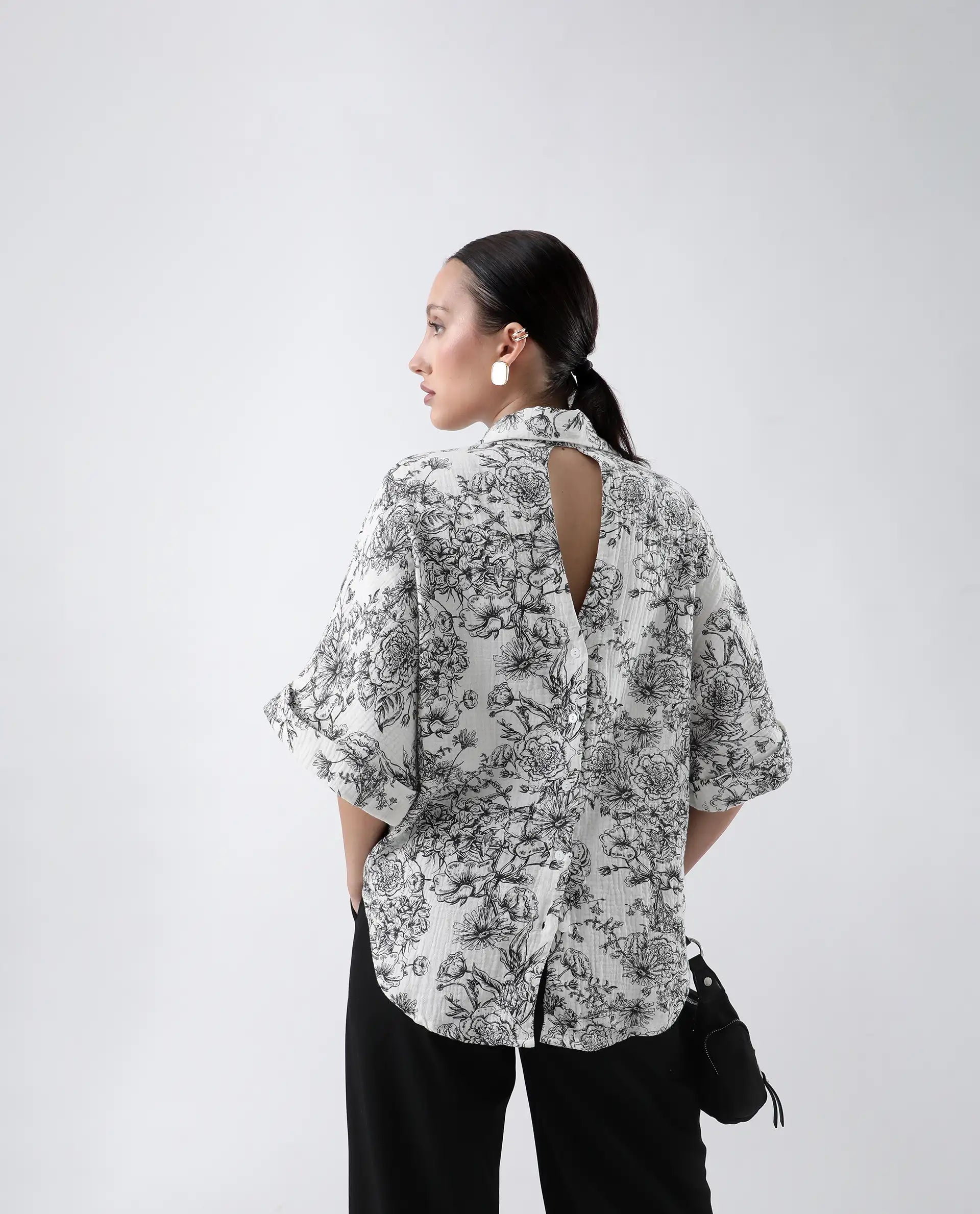 Rareism Women Loraine Off White Cotton Fabric Short Sleeve Collared Neck Floral Print Regular Length Top