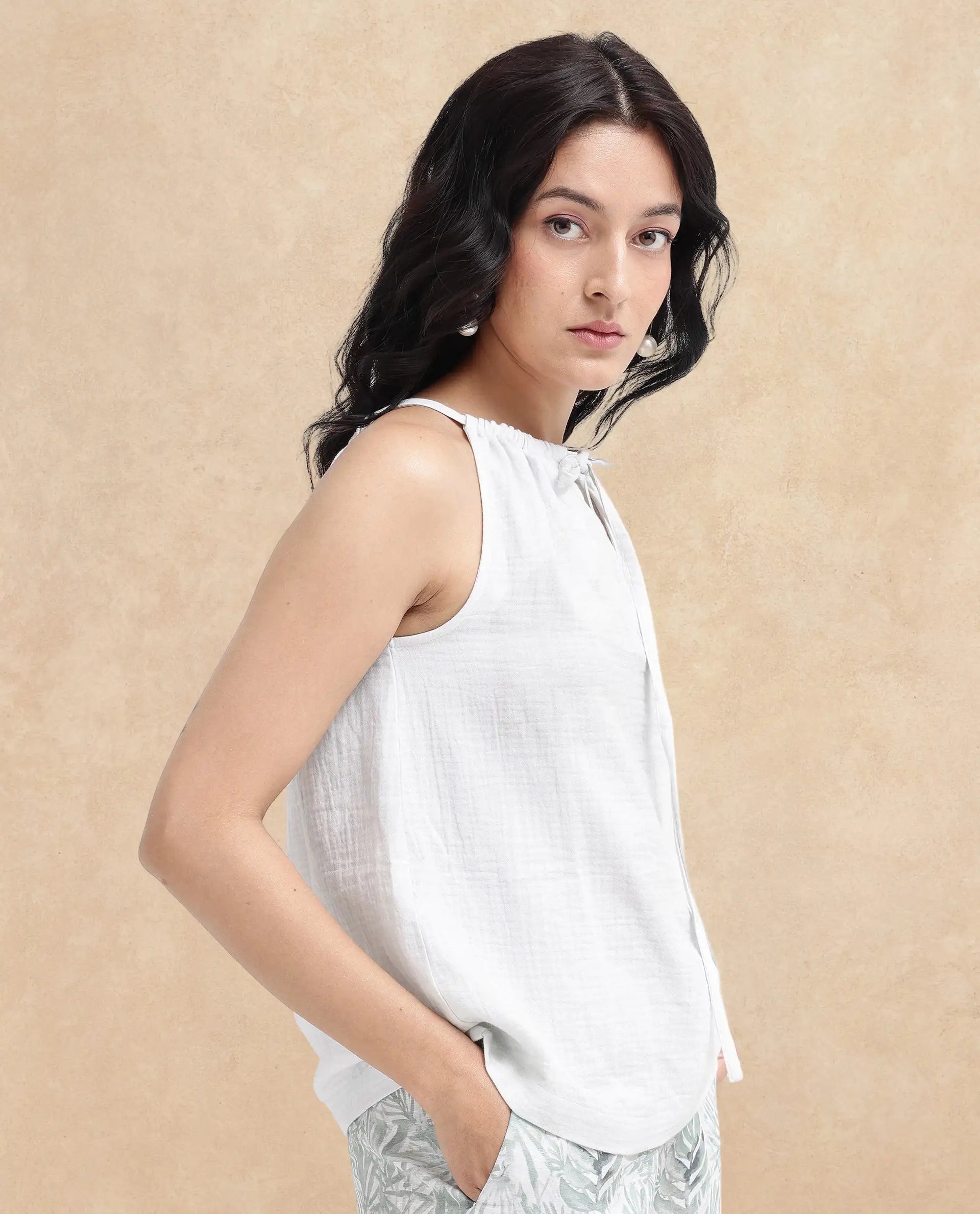 Rareism Women Oliya Off White Cotton Sleeveless Halter Neck Tropical Print Top