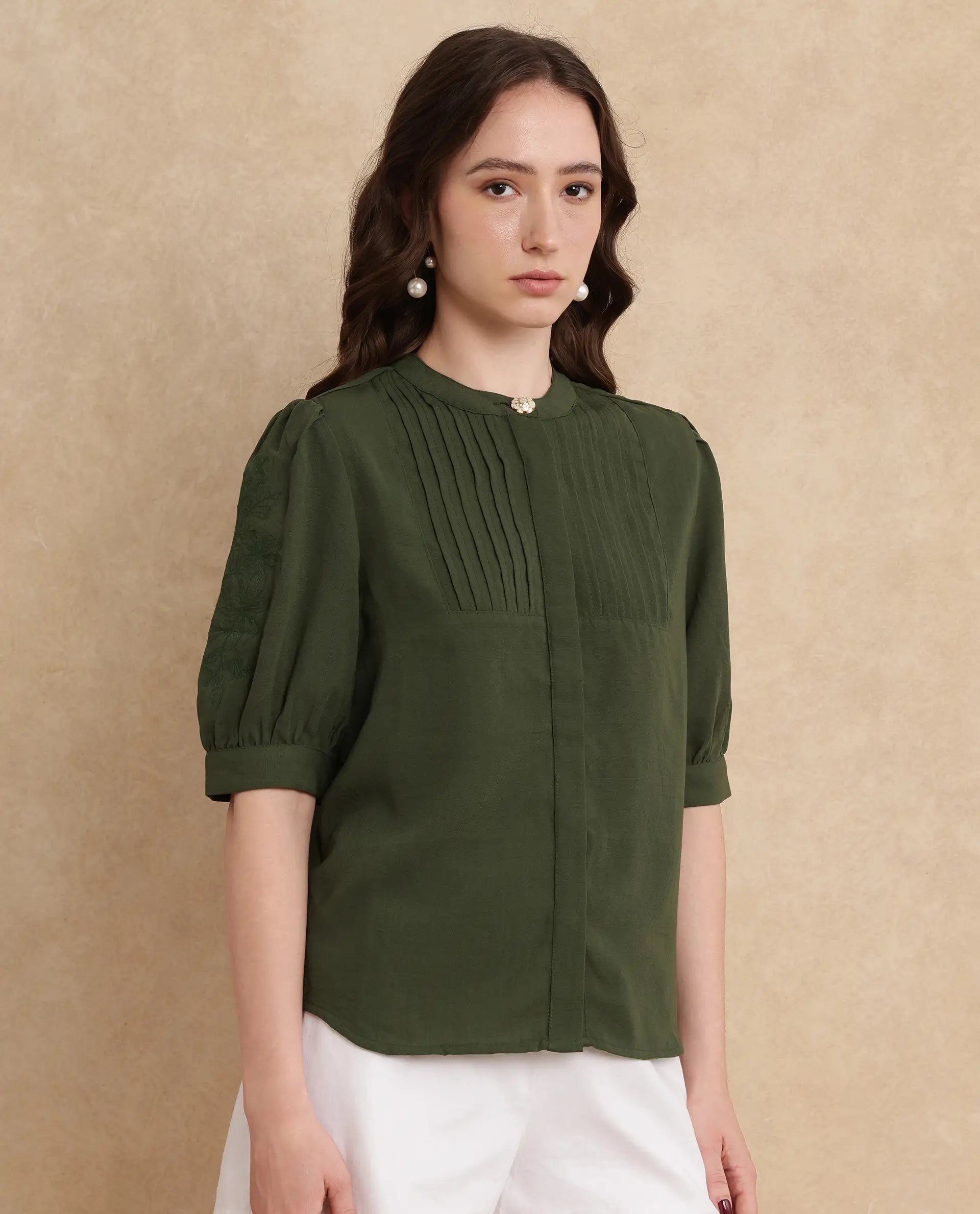 Rareism Women Oniit Olive Plain Top