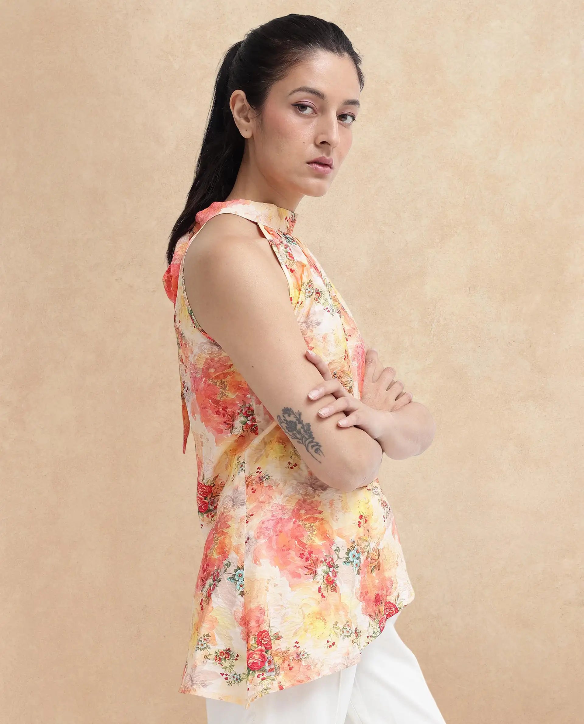 Rareism Women Potenza Pastel Multi Sleeveless Halter Neck Tie Up Floral Print Top