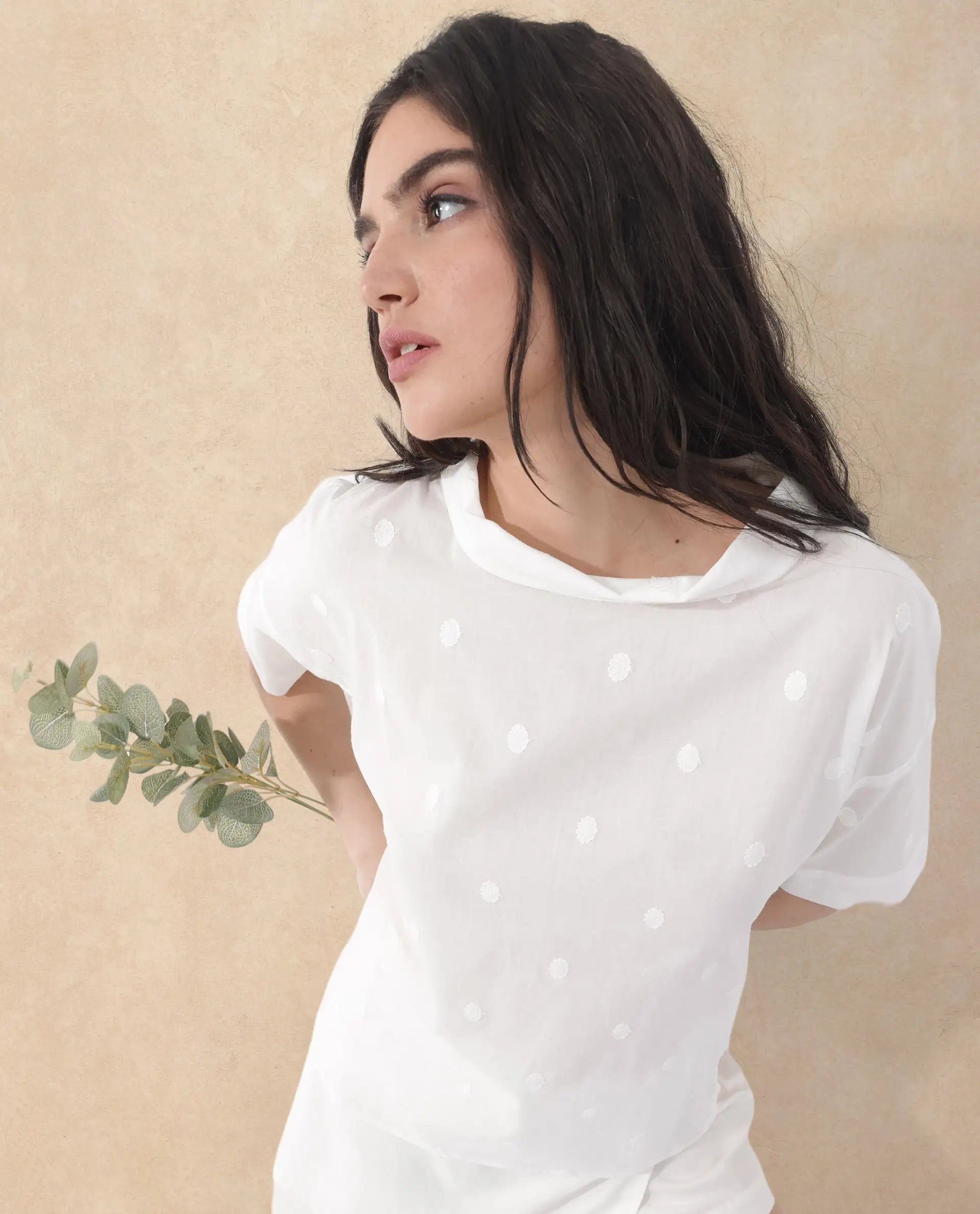 Rareism Women Raviolt White Cotton Fabric Regular Sleeves V-Neck Solid Regular Length Top