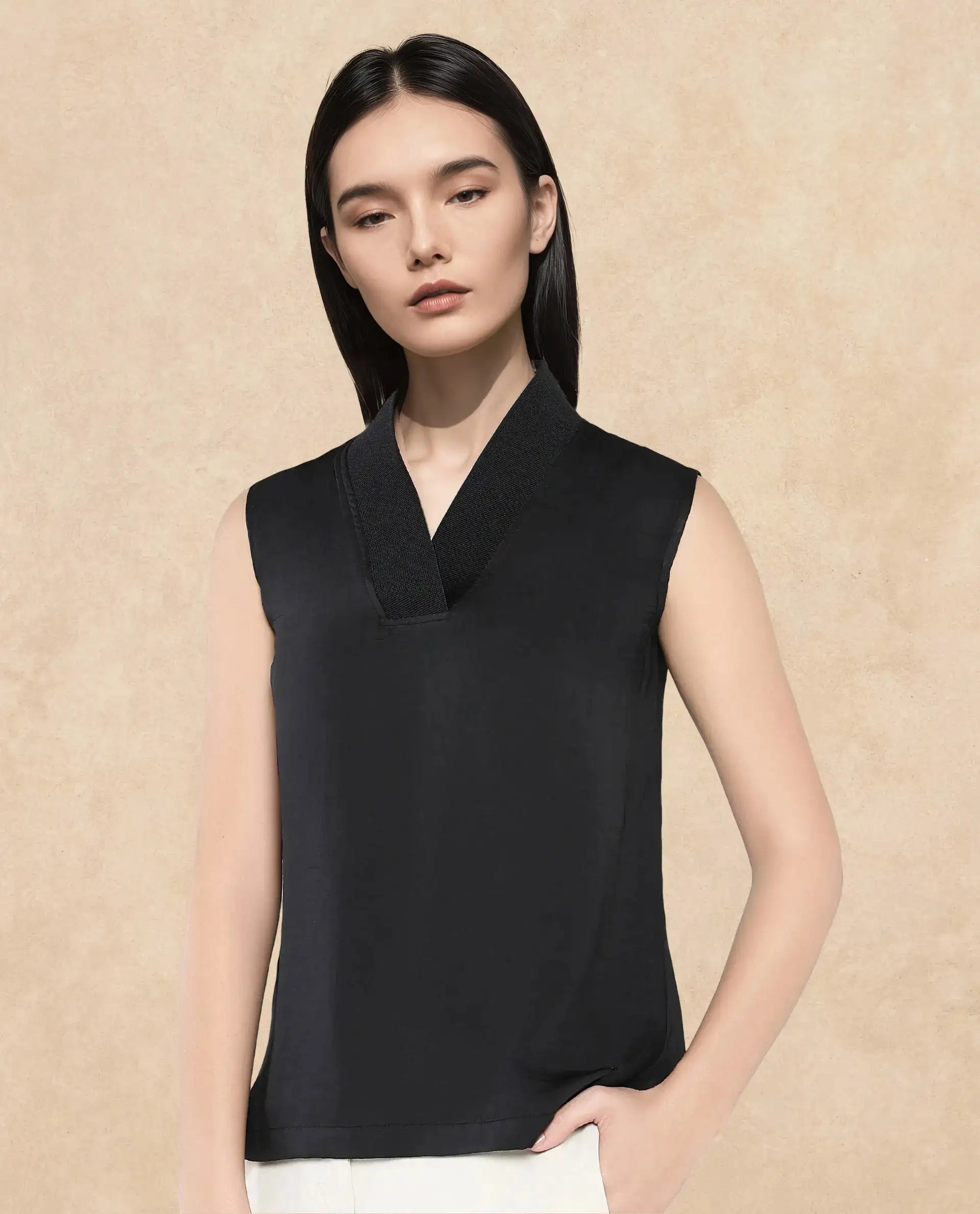 Rareism Women Siyar Black Plain Top