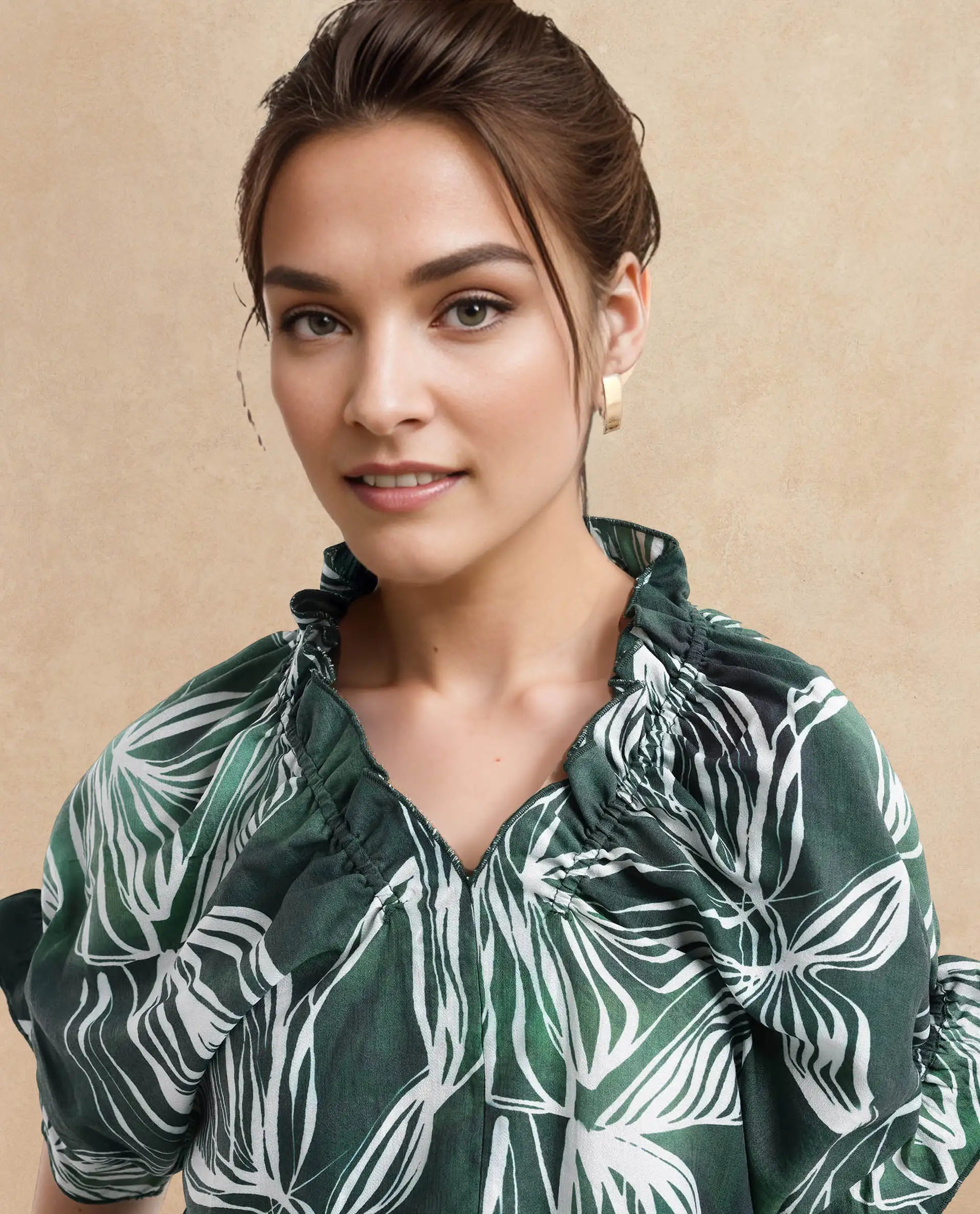 Rareism Women Tichin Green Extended Sleeves V-Neck Abstract Print Top